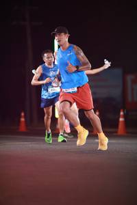 BIB: 406, 43135
                            <button type="button" onclick="openModal(21299016)" class="btn btn-primary btn-sm float-right btn-popup" data-toggle="modal" data-target=".modal-high-quality">
                        <i class="fas fa-shopping-cart"></i> Add to Cart
                    </button>
                                            <button type="button" onclick="isThisMe(21299016, true)" class="btn btn-success btn-sm float-right btn-popup btn-isme hidden" data-toggle="tooltip" data-placement="bottom" title="นี่คือรูปของคุณใช่ไหม คลิกที่นี่เพื่อเอาเข้าอัลบั้ม">
                        <i class="fas fa-plus"></i> Add to album
                    </button>
                    <button type="button" onclick="isThisMe(21299016, false)" class="btn btn-warning btn-sm float-right btn-popup btn-isnotme hidden">
                        <i class="fas fa-ban"></i> Remove from album
                    </button>